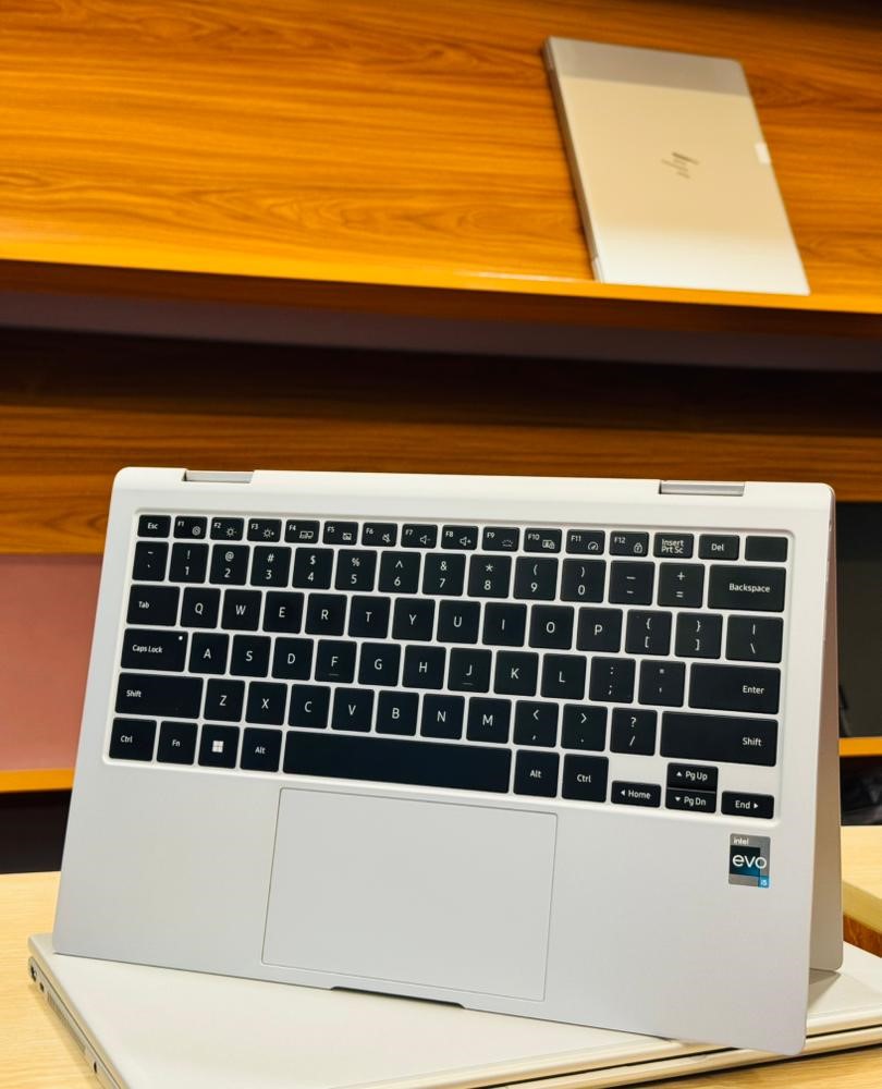 Hp elitebook 840 G8 - Cyber M Store